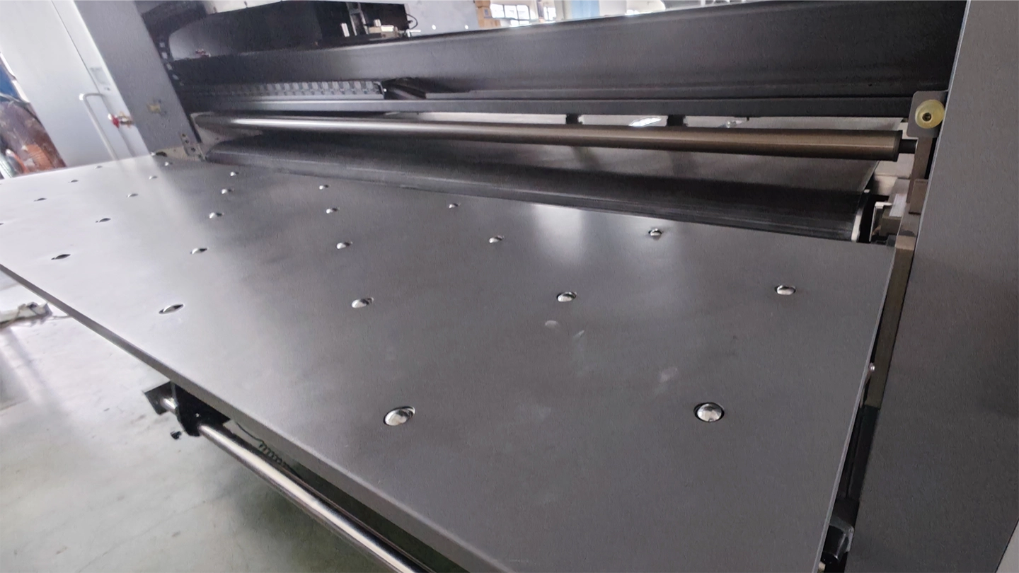 Belt System with Extension Tables